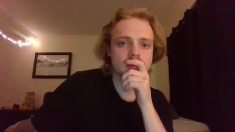 aidenisdunn online show from April 15, 10:33 am