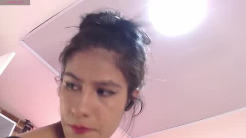 Ailyn online show from February 4, 9:53 pm