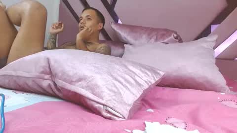 aiilynsmiith online show from October 19, 5:19 am