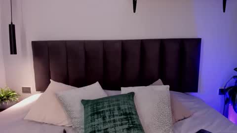 ailanacortes online show from January 16, 12:09 pm