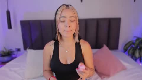 Snapshot of ailanacortes chatting on February 28, 12:06 pm ailanacortes online show from February 28, 12:06 pm