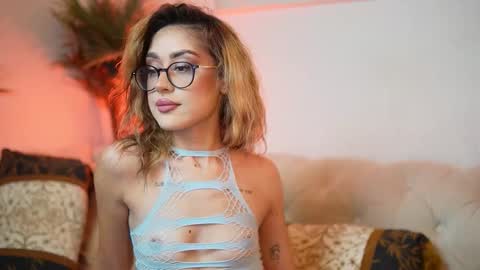  Aileen  online show from December 4, 8:39 pm