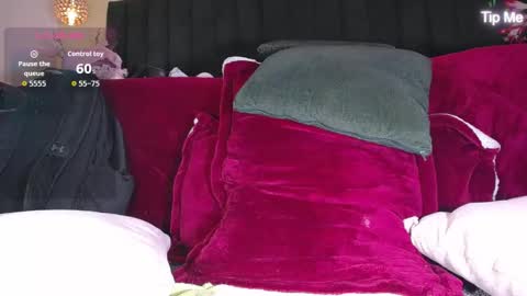 Ailyn rouss online show from November 6, 2:12 am