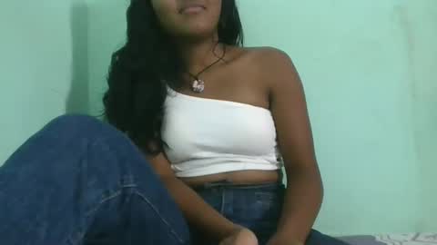 Snapshot of aimeamour chatting on February 15, 7:06 pm aimeamour online show from February 15, 7:06 pm