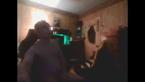 Snapshot of aimz2submit chatting on December 19, 5:51 am aimz2submit online show from December 19, 5:51 am