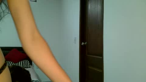 J  online show from September 17, 3:46 pm