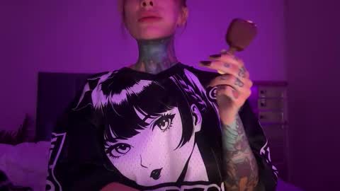 Snapshot of airgeadx chatting on February 7, 1:20 am Airgead online show from February 7, 1:20 am