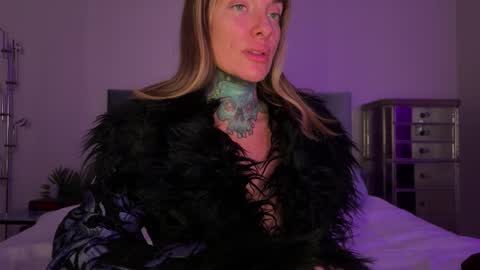 Snapshot of airgeadx chatting on February 15, 11:23 pm Airgead online show from February 15, 11:23 pm