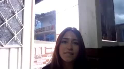 Snapshot of airia_bloom chatting on July 2, 1:28 pm airia_bloom online show from July 2, 1:28 pm
