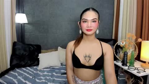 Snapshot of airy_lust chatting on September 25, 4:49 am airy_lust online show from September 25, 4:49 am