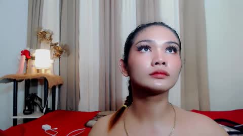 Snapshot of airy_lust chatting on October 12, 4:17 pm airy_lust online show from October 12, 4:17 pm