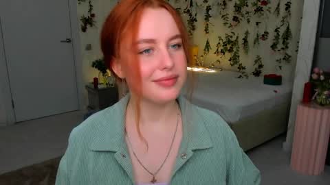 Louise online show from April 1, 1:41 pm