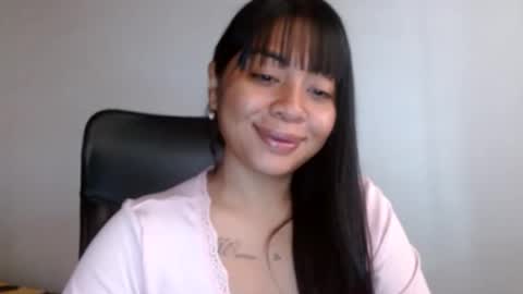 Snapshot of aisha_brownn chatting on February 23, 12:59 pm Aisha online show from February 23, 12:59 pm