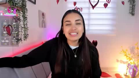 Aisha online show from February 19, 9:00 pm