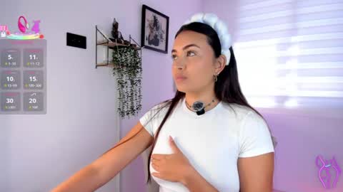 Aisha online show from July 10, 7:49 pm