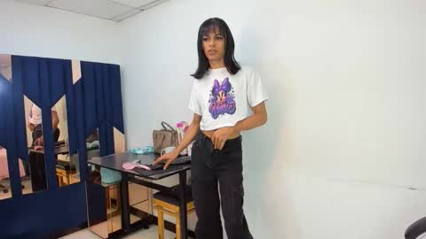 Aisha online show from April 11, 3:11 am