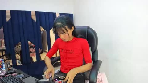 Aisha online show from April 12, 4:17 am