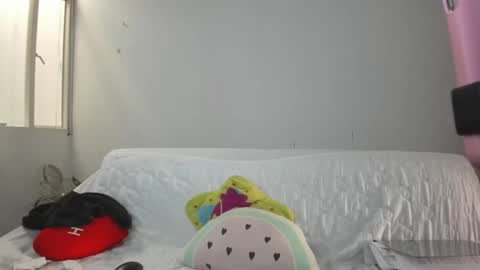 Katie   online show from February 11, 3:17 pm