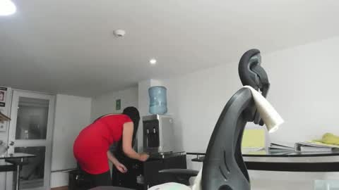 Katie   online show from March 25, 3:40 pm