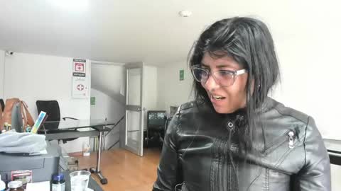 Snapshot of aisha_latina chatting on May 22, 2:33 pm Katie online show from May 22, 2:33 pm