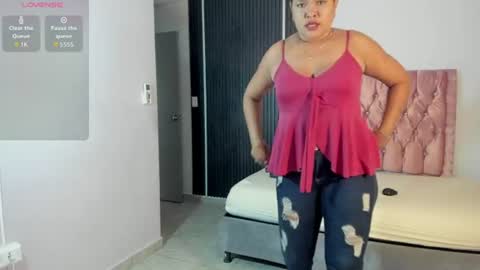 AISHA  MOORE online show from June 22, 7:22 pm