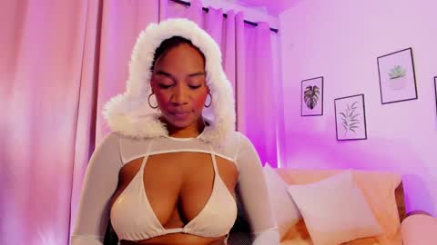 Aisha online show from October 4, 4:05 pm