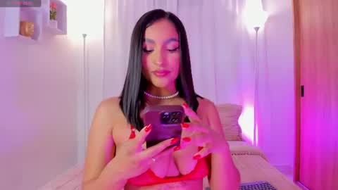 Snapshot of aishapeyton_ chatting on July 7, 7:34 am Aisha online show from July 7, 7:34 am