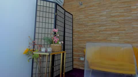 Aisha online show from September 10, 4:01 am