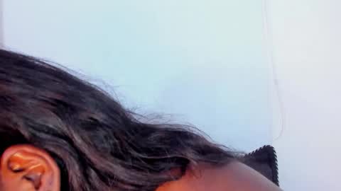 Snapshot of aishazaa chatting on November 9, 1:04 am aishazaa online show from November 9, 1:04 am