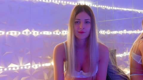 Aisha online show from October 16, 5:08 am