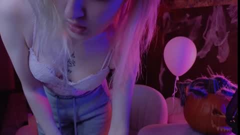 Snapshot of aishiro chatting on October 27, 7:34 am aishiro online show from October 27, 7:34 am