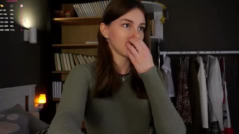 Aliza online show from October 19, 1:06 am