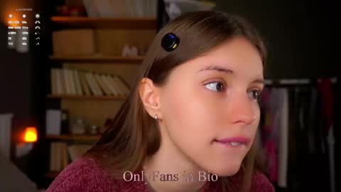 Aliza online show from November 28, 1:19 am