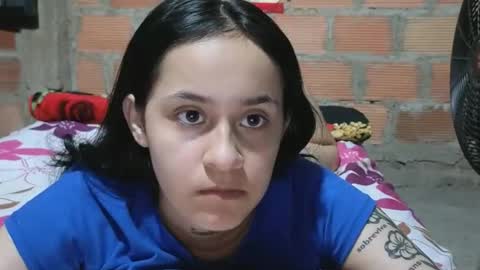 Snapshot of aitana23_ chatting on February 12, 12:05 am aiti online show from February 12, 12:05 am