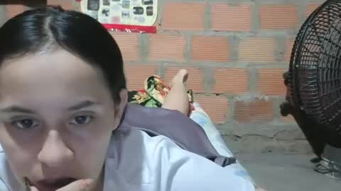 Snapshot of aitana23_ chatting on February 21, 7:53 am aiti online show from February 21, 7:53 am