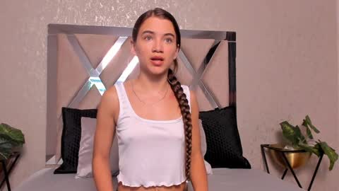 Snapshot of aitana_baker_ chatting on January 10, 12:58 pm little aitana online show from January 10, 12:58 pm