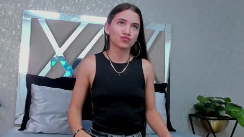 Snapshot of aitana_baker_ chatting on January 27, 12:37 pm little aitana online show from January 27, 12:37 pm