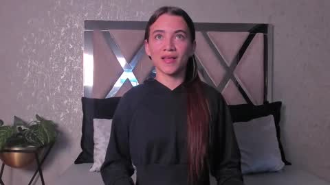 Snapshot of aitana_baker_ chatting on March 1, 12:34 pm little aitana online show from March 1, 12:34 pm