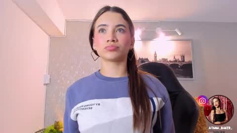 Snapshot of aitana_baker_ chatting on September 16, 4:02 am little aitana online show from September 16, 4:02 am