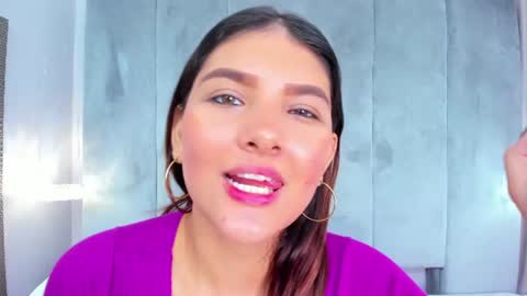 Snapshot of aitanajones1_ chatting on June 13, 12:47 pm Aitana online show from June 13, 12:47 pm