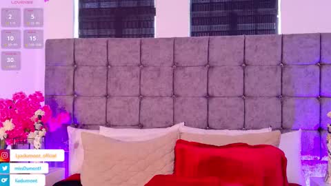 Snapshot of aivadumont chatting on February 4, 5:41 pm Queen Dumont online show from February 4, 5:41 pm