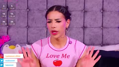 Snapshot of aivadumont chatting on February 20, 6:26 am Queen Dumont online show from February 20, 6:26 am