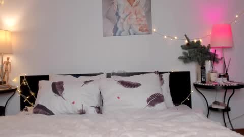 aiyoko77 online show from December 19, 4:34 am