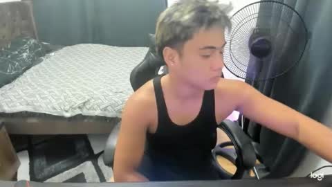 aizawa194624 online show from April 12, 11:04 am