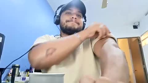 Esteban online show from January 13, 4:07 am