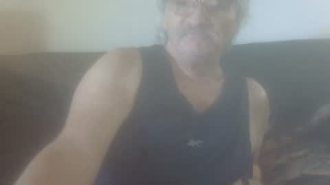 ajames6961 online show from June 25, 10:25 pm
