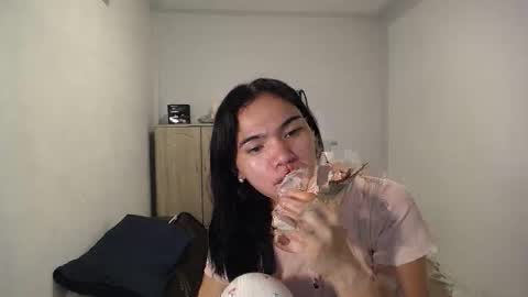 akamamiki25 online show from April 2, 8:45 am