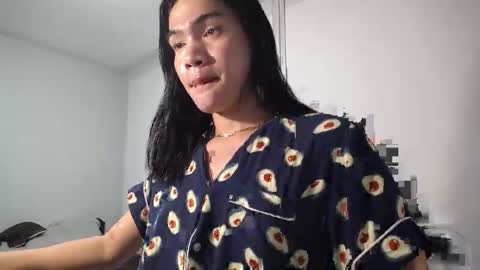 akamamiki25 online show from April 21, 2:01 pm