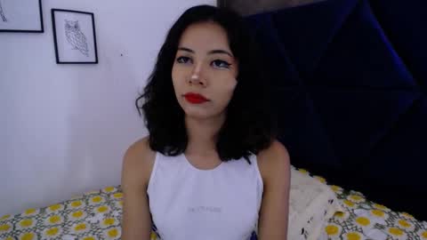 Snapshot of akane_uwu chatting on October 8, 4:04 pm A K A N E U W U online show from October 8, 4:04 pm