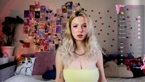 Akari online show from April 4, 6:33 am